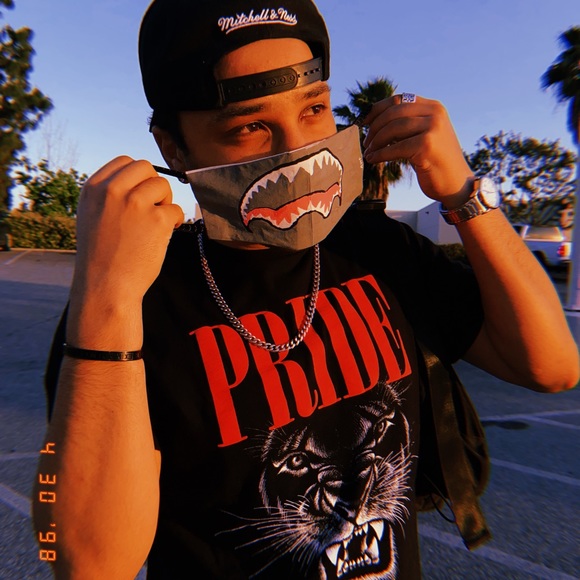 BIG MOUTH Face Mask ✨ - Picture 2 of 4